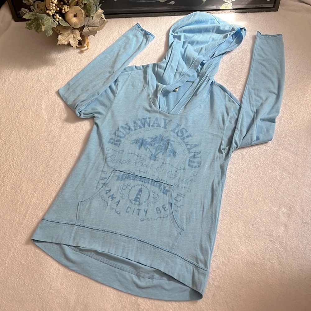 Runaway Island PCB T-shirt hoodie, size M